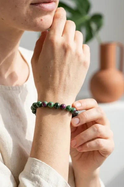 que va apporter ce bracelet rubis zoisite