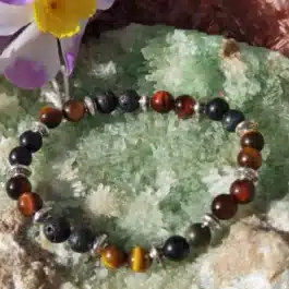 Bracelet Gardien de Feu en Œil de Tigre, Faucon, Taureau et Pierre de Lave